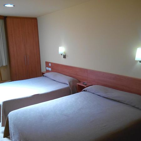 Hostal Sant Sadurni Sant Sadurni d'Anoia Exterior photo