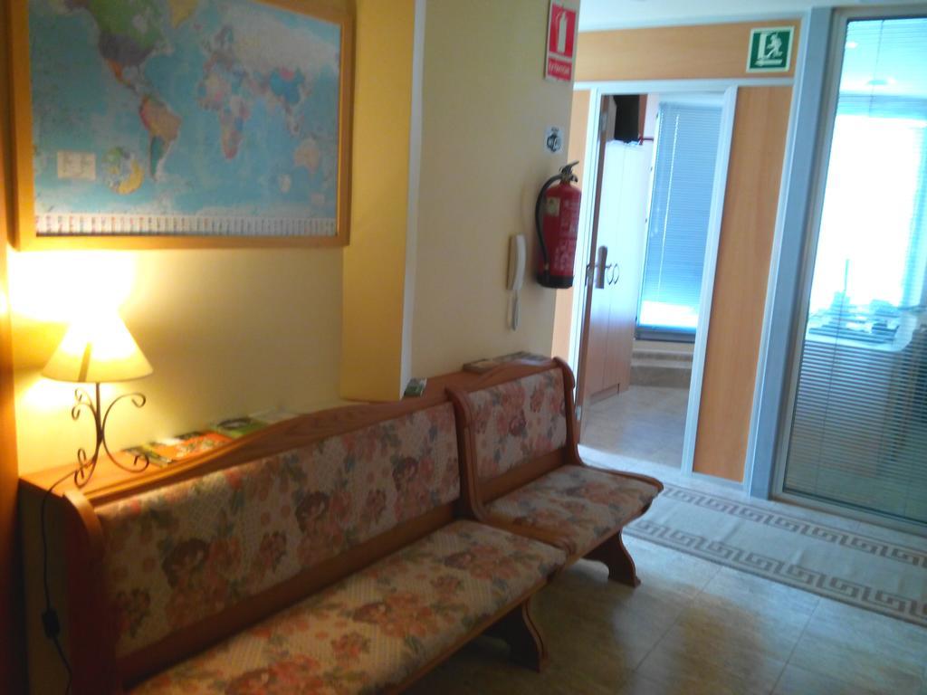 Hostal Sant Sadurni Sant Sadurni d'Anoia Exterior photo